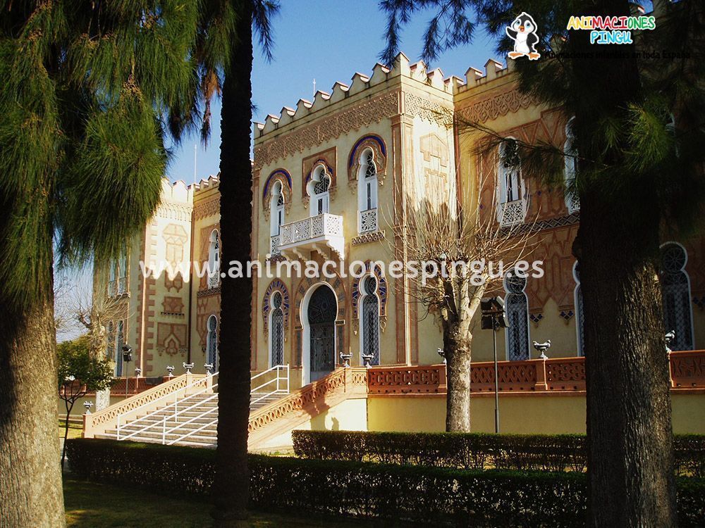 Edificio y jardines en Dos Hermanas